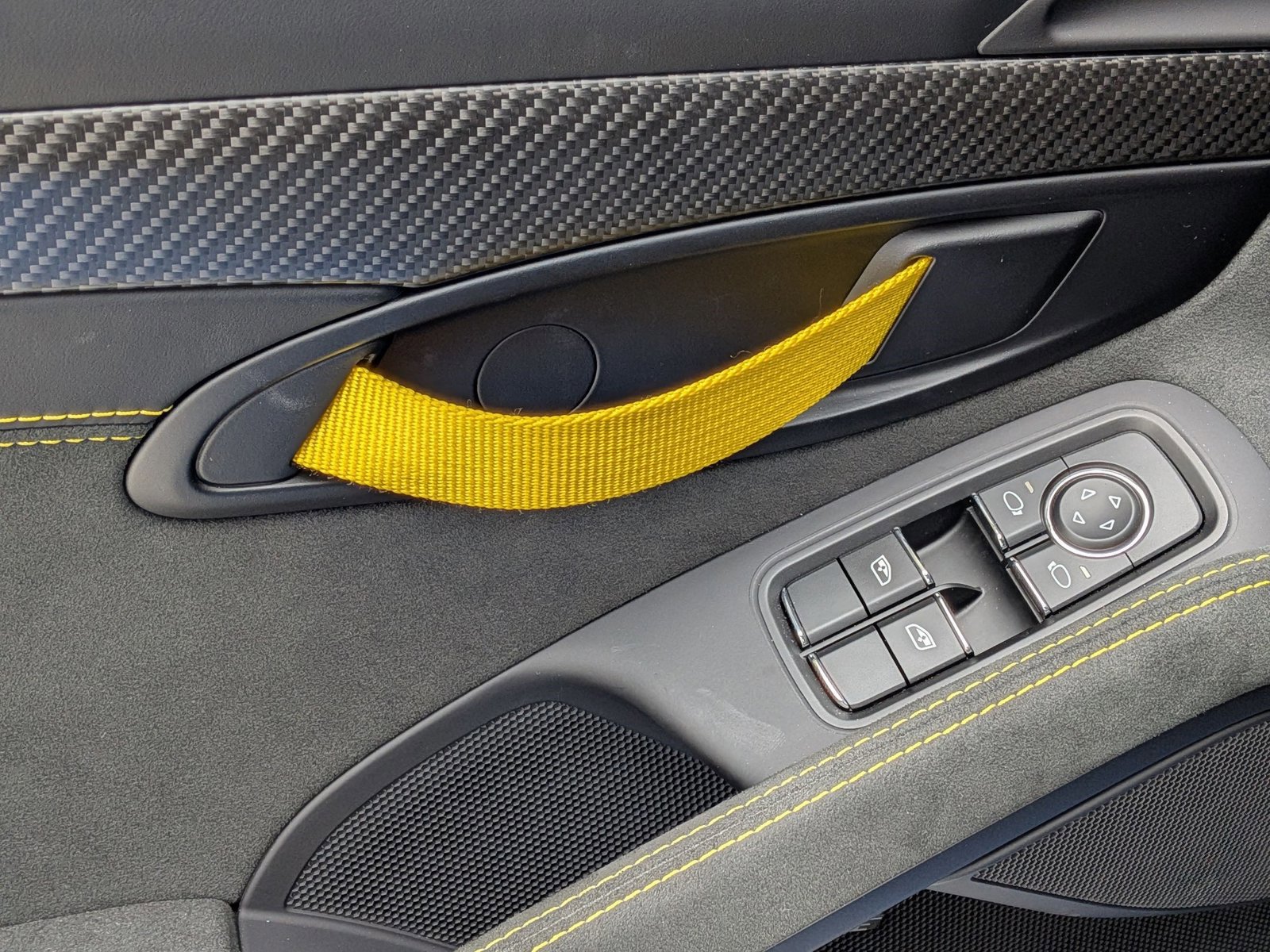 Certified 2025 Porsche 718 Cayman GT4 RS image 15