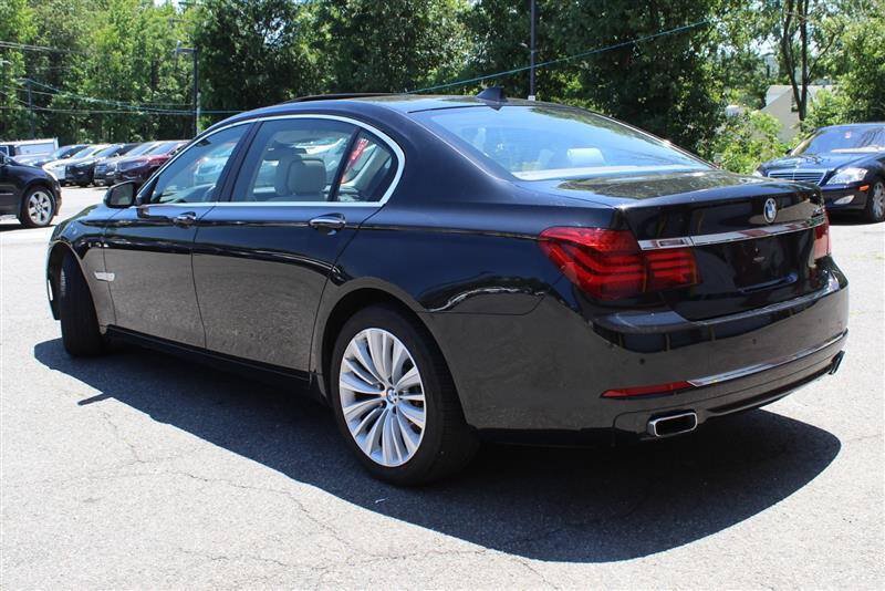 Used 2015 BMW 740Li RWD image 3