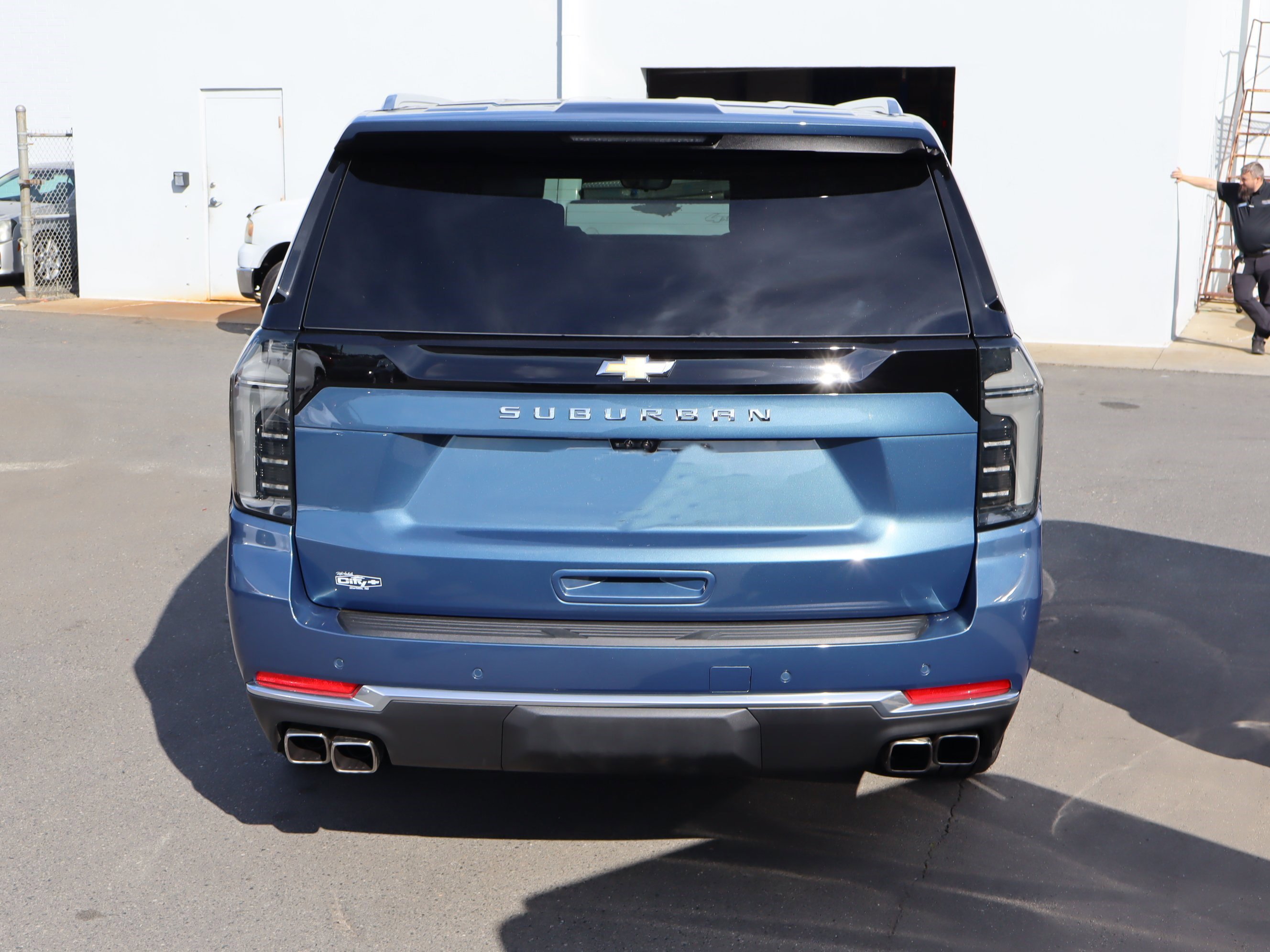 Used 2026 Chevrolet Suburban High Country AWD/4WD image 9