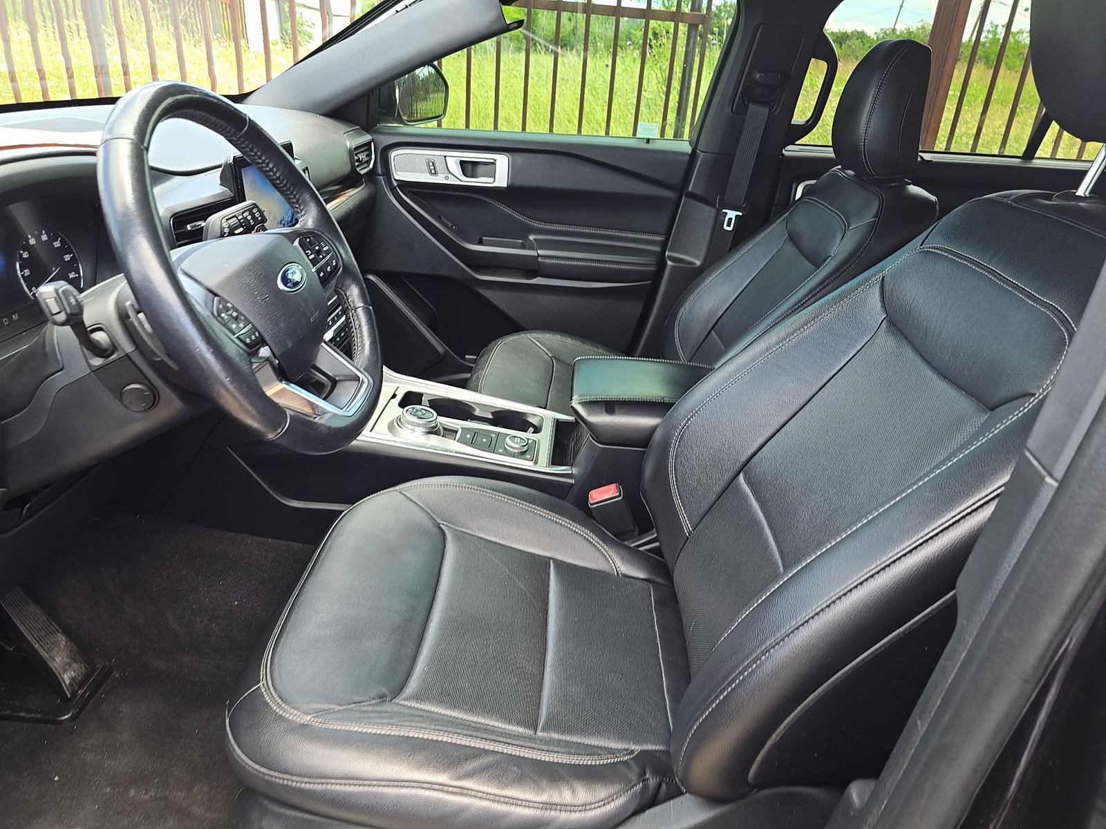 Used 2020 Ford Explorer Limited AWD/4WD image 13
