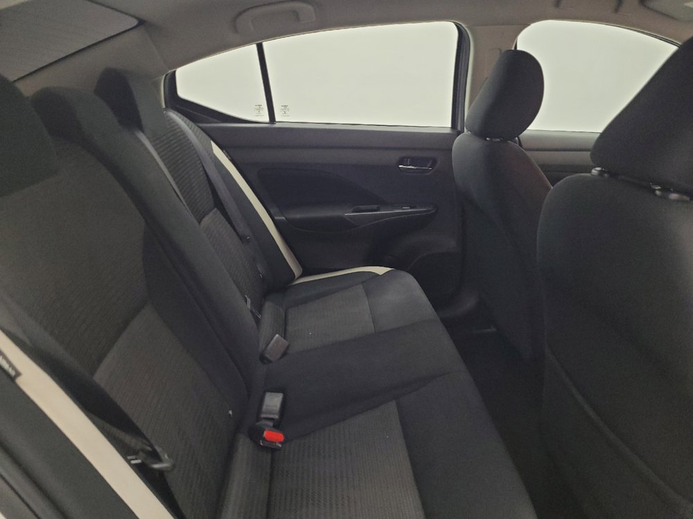 Used 2021 Nissan Versa SV FWD image 19
