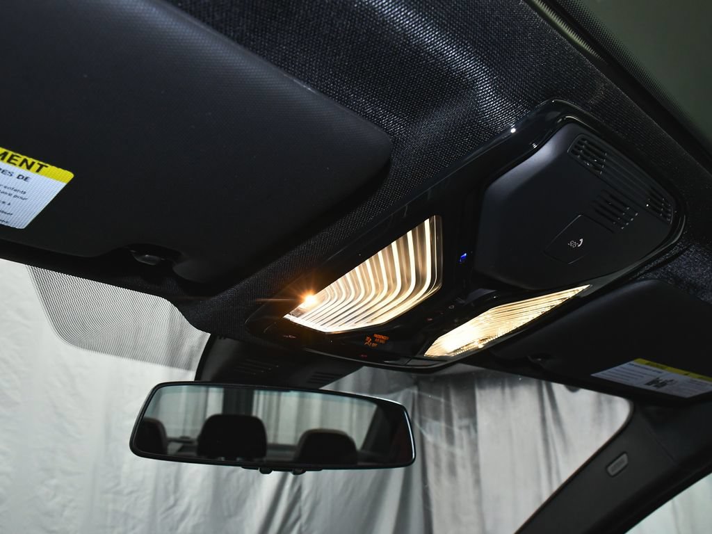 Used 2025 BMW M340i xDrive AWD/4WD image 43