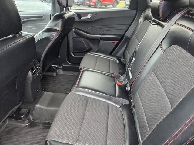 Used 2025 Ford Escape ST-Line w/ Tech Pack #1 FWD image 29