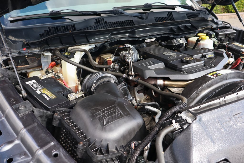 Used 2015 RAM 3500 Tradesman w/ Chrome Appearance Group image 12