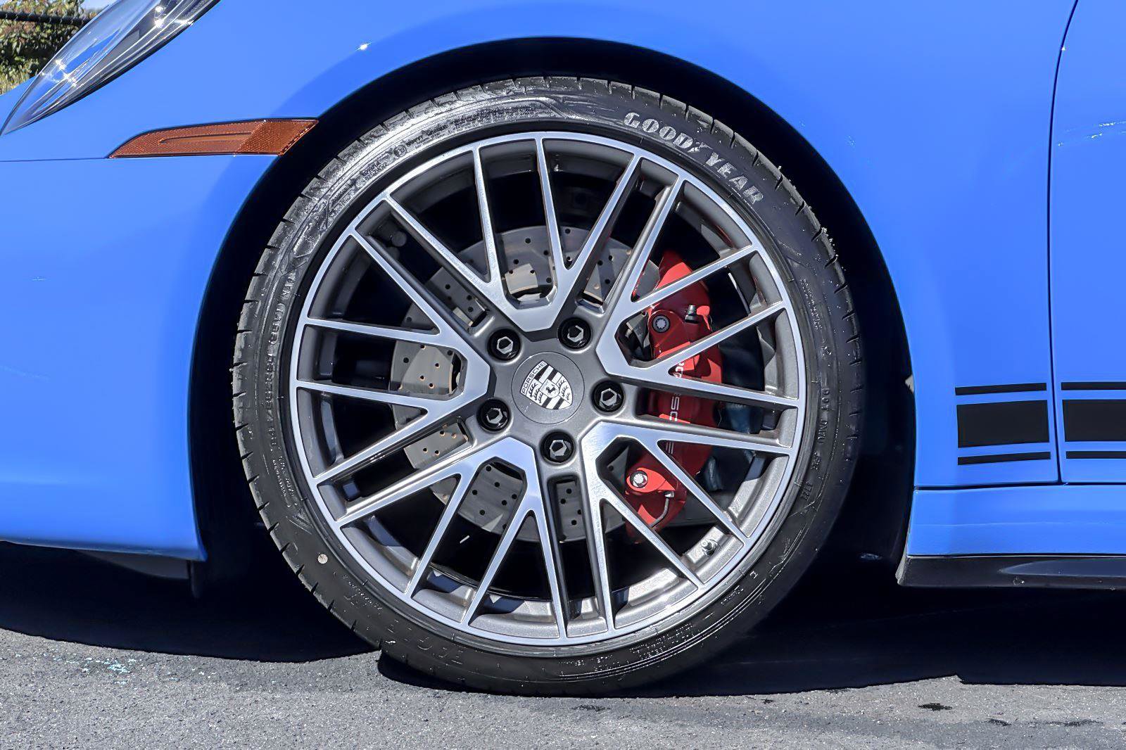 Used 2023 Porsche 911 Carrera 4S image 28