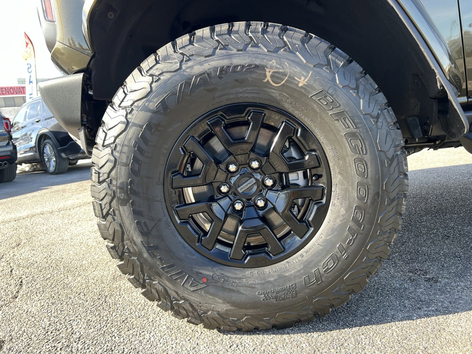 Used 2024 Ford Bronco Raptor w/ Interior Carbon Fiber Pack 6 image 12