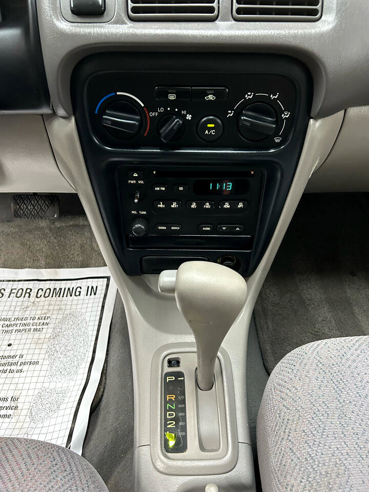 Used 2002 Chevrolet Prizm LSi w/ Preferred Equipment Group 3 image 24