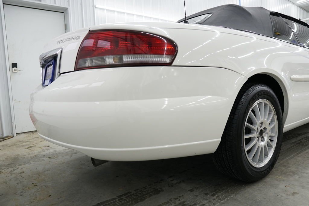 Used 2005 Chrysler Sebring Touring image 15