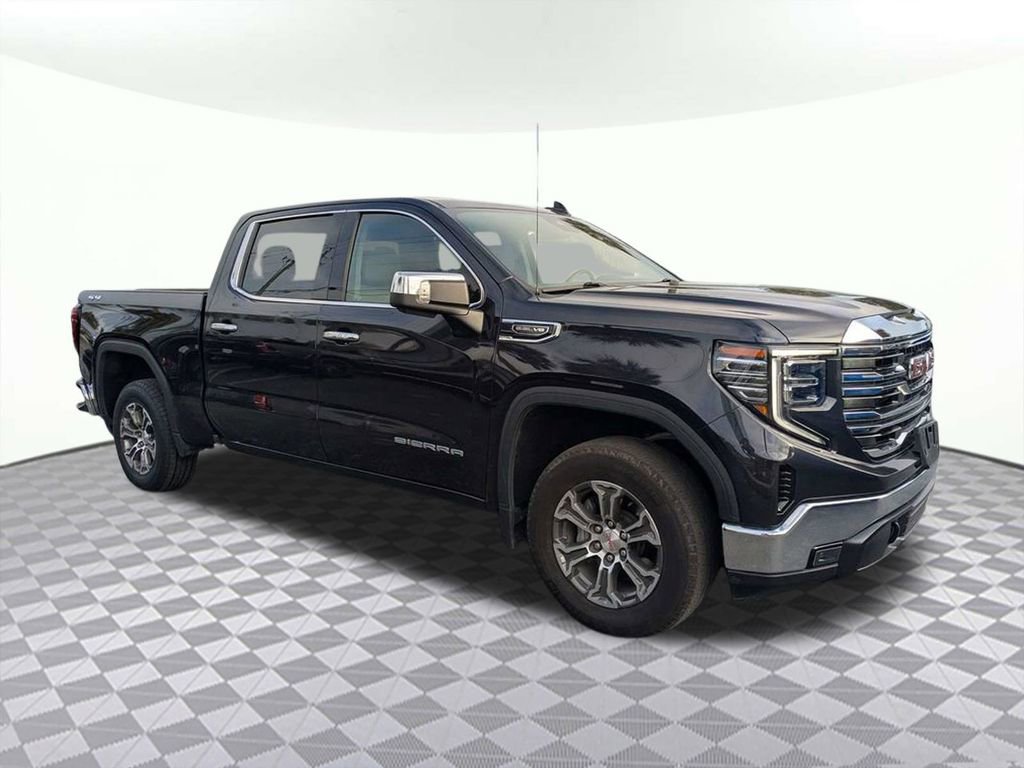 Used 2025 GMC Sierra 1500 SLT AWD/4WD image 2