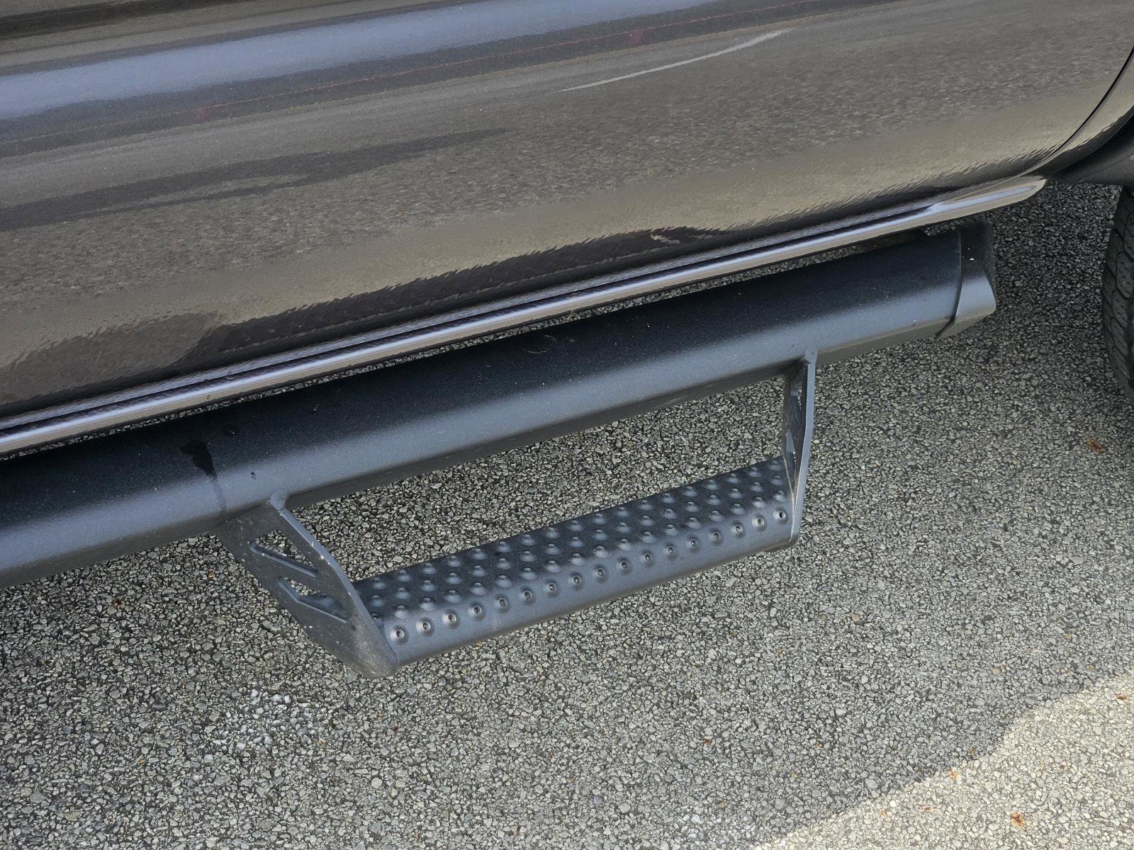 Used 2023 Toyota Tacoma TRD Off-Road image 9