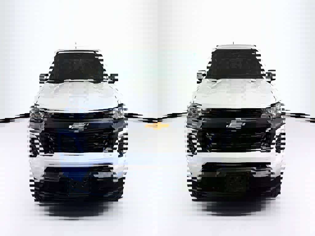 Used 2023 Chevrolet Colorado LT w/ LT Convenience Package image 6