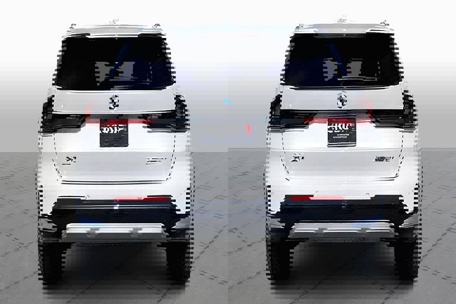 Used 2024 BMW X1 xDrive28i w/ Premium Package image 4