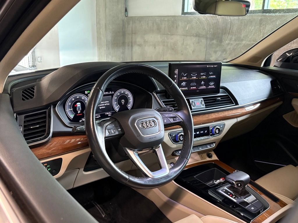 Used 2023 Audi Q5 e Premium Plus w/ Premium Plus Package AWD/4WD image 4