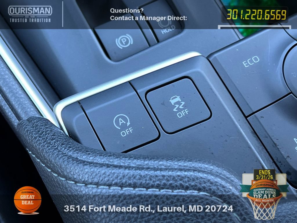 Used 2025 Toyota Grand Highlander AWD image 29