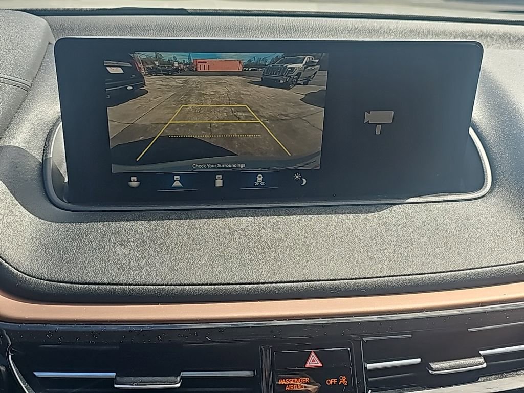 Used 2023 Acura MDX SH-AWD w/ Technology Package image 17