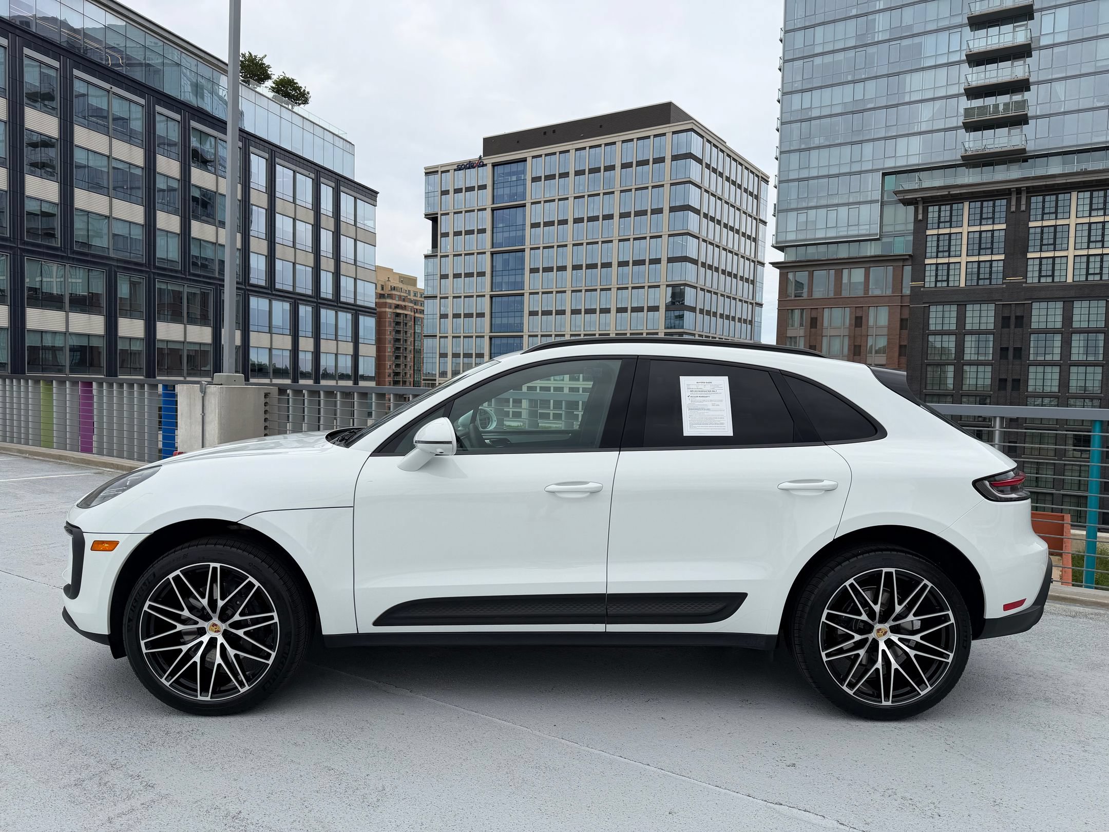 Certified 2026 Porsche Macan AWD/4WD image 2
