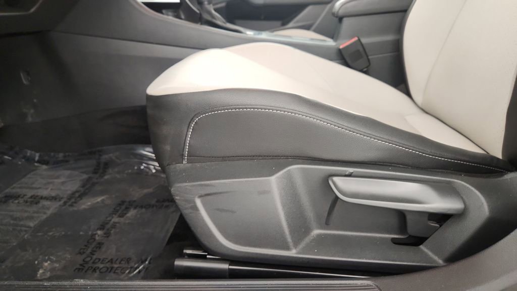 Used 2021 Volkswagen Jetta R-Line image 14