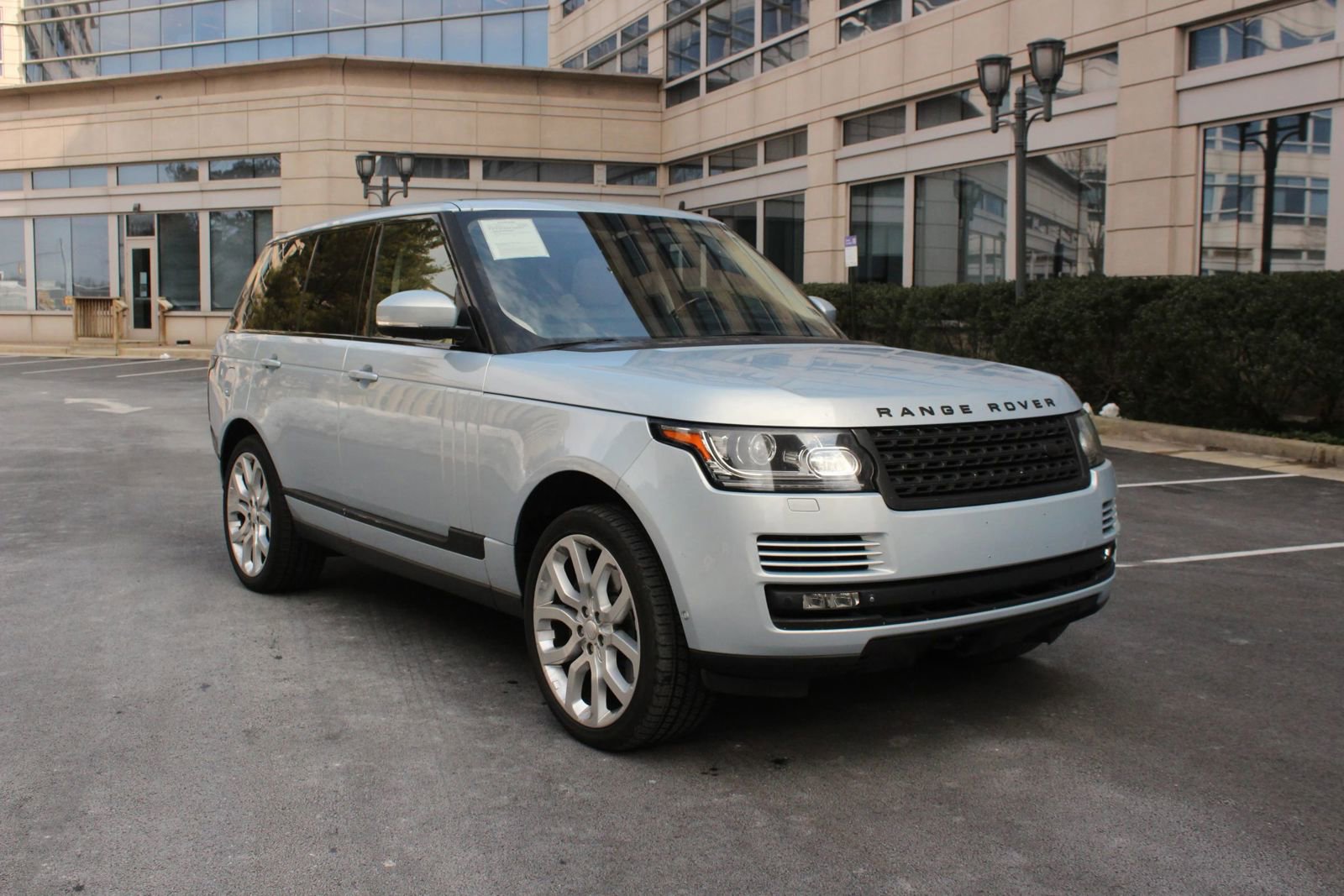 Used 2014 Land Rover Range Rover Supercharged AWD/4WD image 1