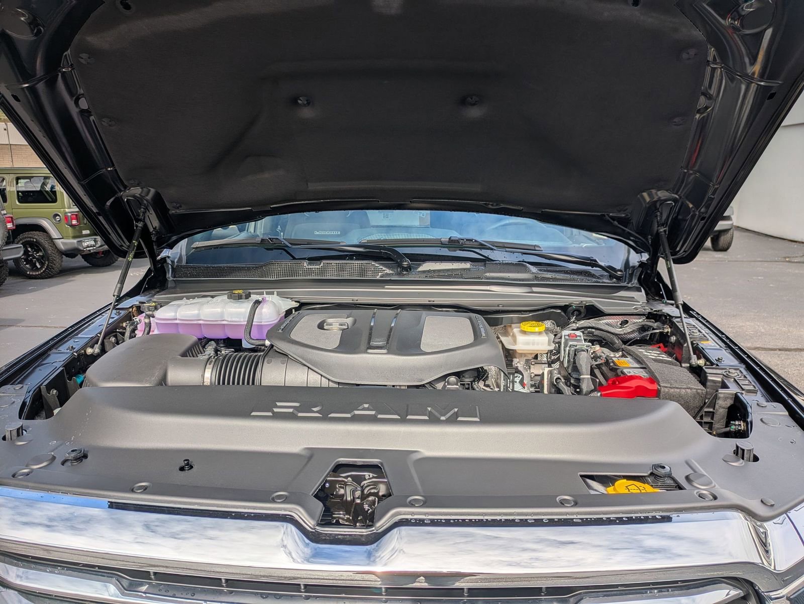 New 2026 RAM 1500 Laramie w/ Bed Utility Group image 40