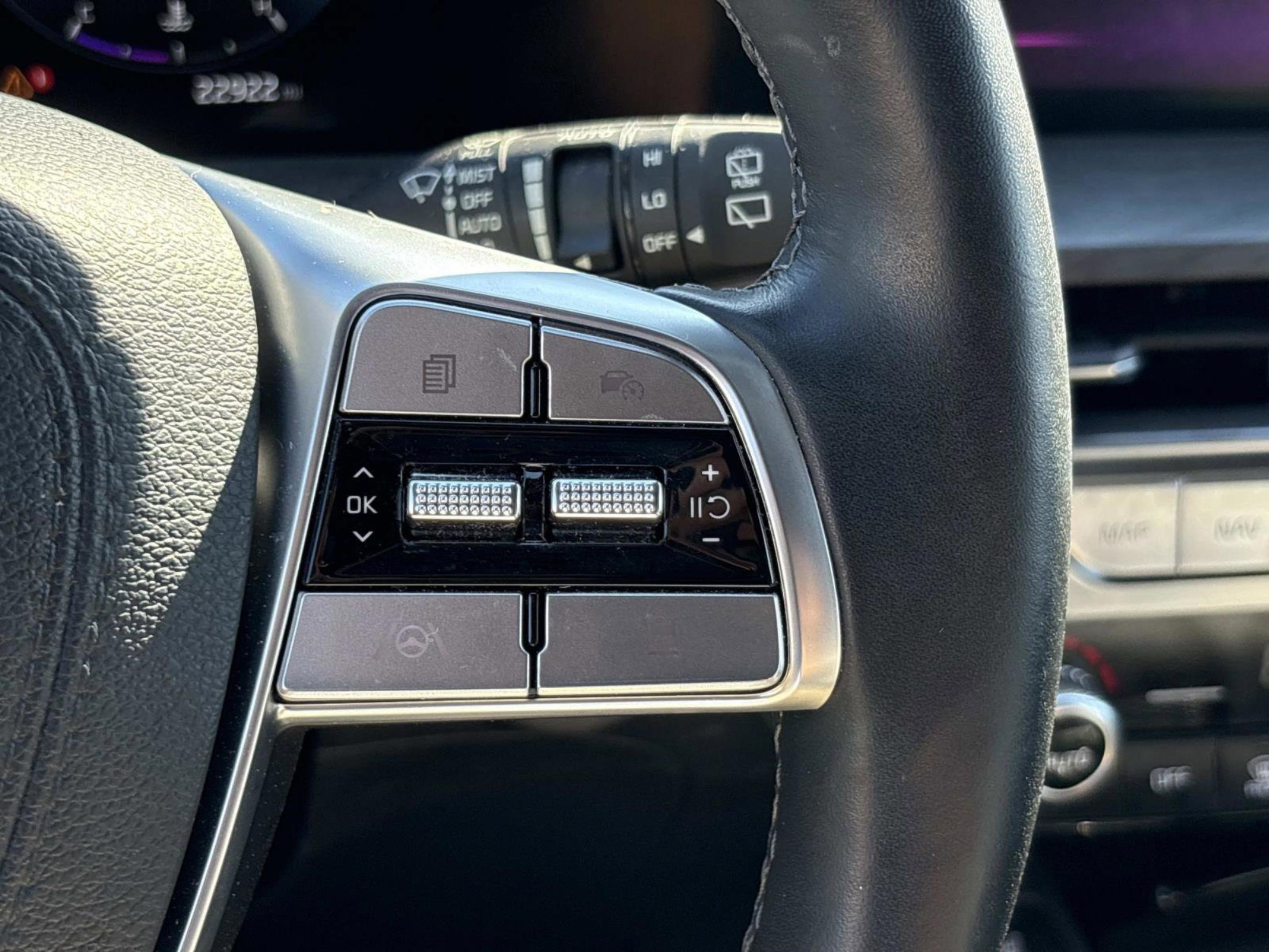 Used 2025 Kia Telluride SX Prestige X-Line image 31