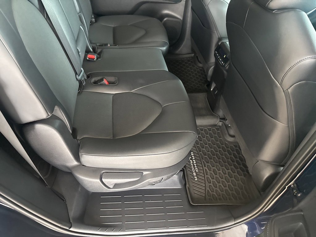 Used 2025 Toyota Grand Highlander AWD Hybrid image 30