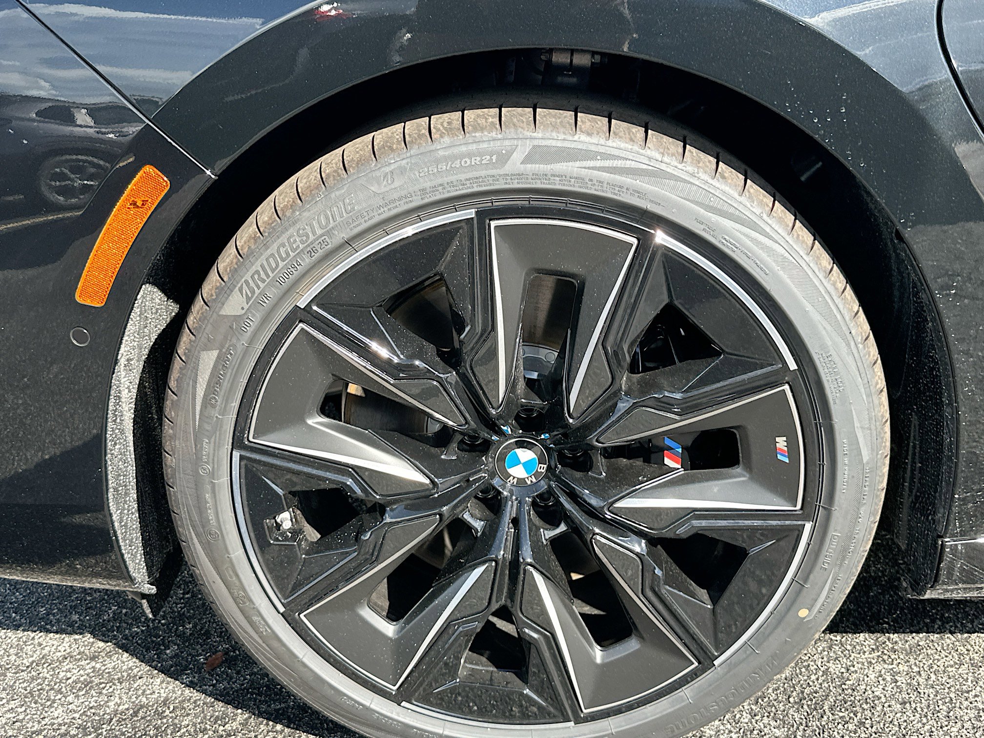 New 2026 BMW 750e xDrive image 27