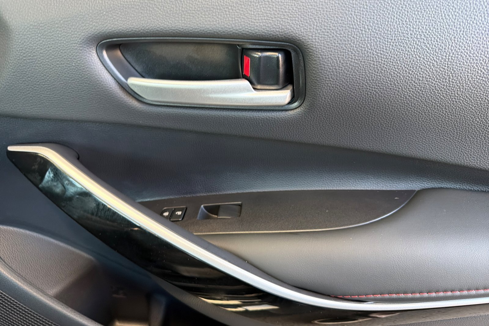 New 2026 Toyota Corolla XSE w/ Carpet Mat Package (TMS) FWD image 29
