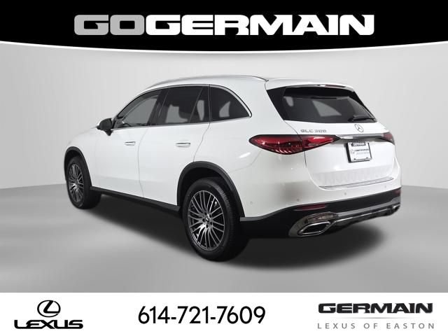 Used 2024 Mercedes-Benz GLC 300 4MATIC image 11