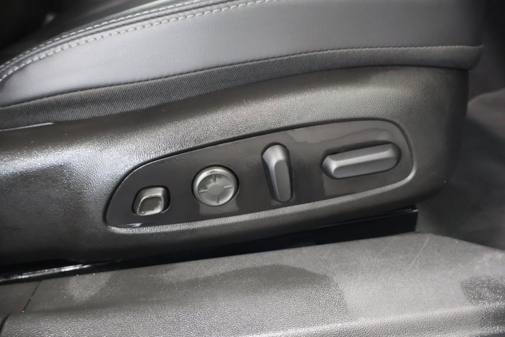 Used 2017 Buick LaCrosse Premium w/ Dynamic Driver Package image 22