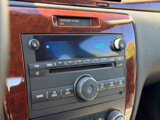 Used 2006 Chevrolet Impala LT FWD image 11