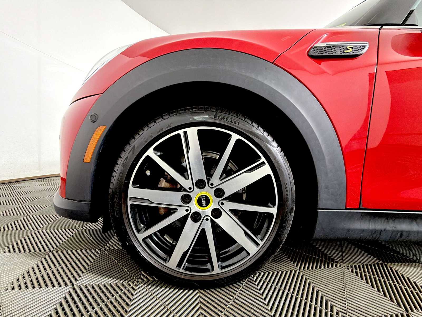 Used 2024 MINI Cooper SE FWD image 8