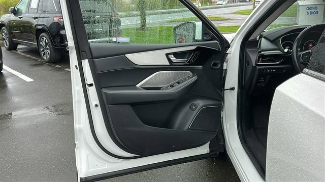 Certified 2023 Acura MDX SH-AWD w/ Technology Package image 8
