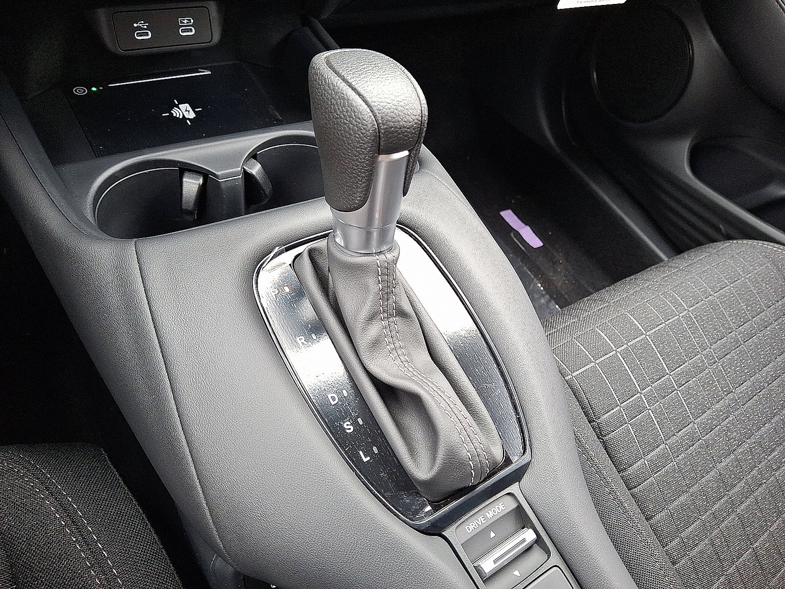 New 2026 Honda HR-V LX image 12