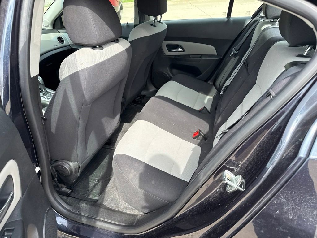 Used 2014 Chevrolet Cruze LS FWD image 14