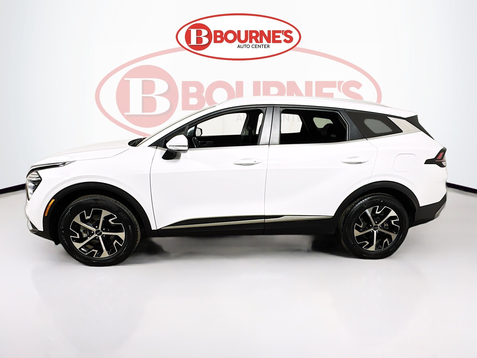 Used 2024 Kia Sportage EX AWD/4WD image 7