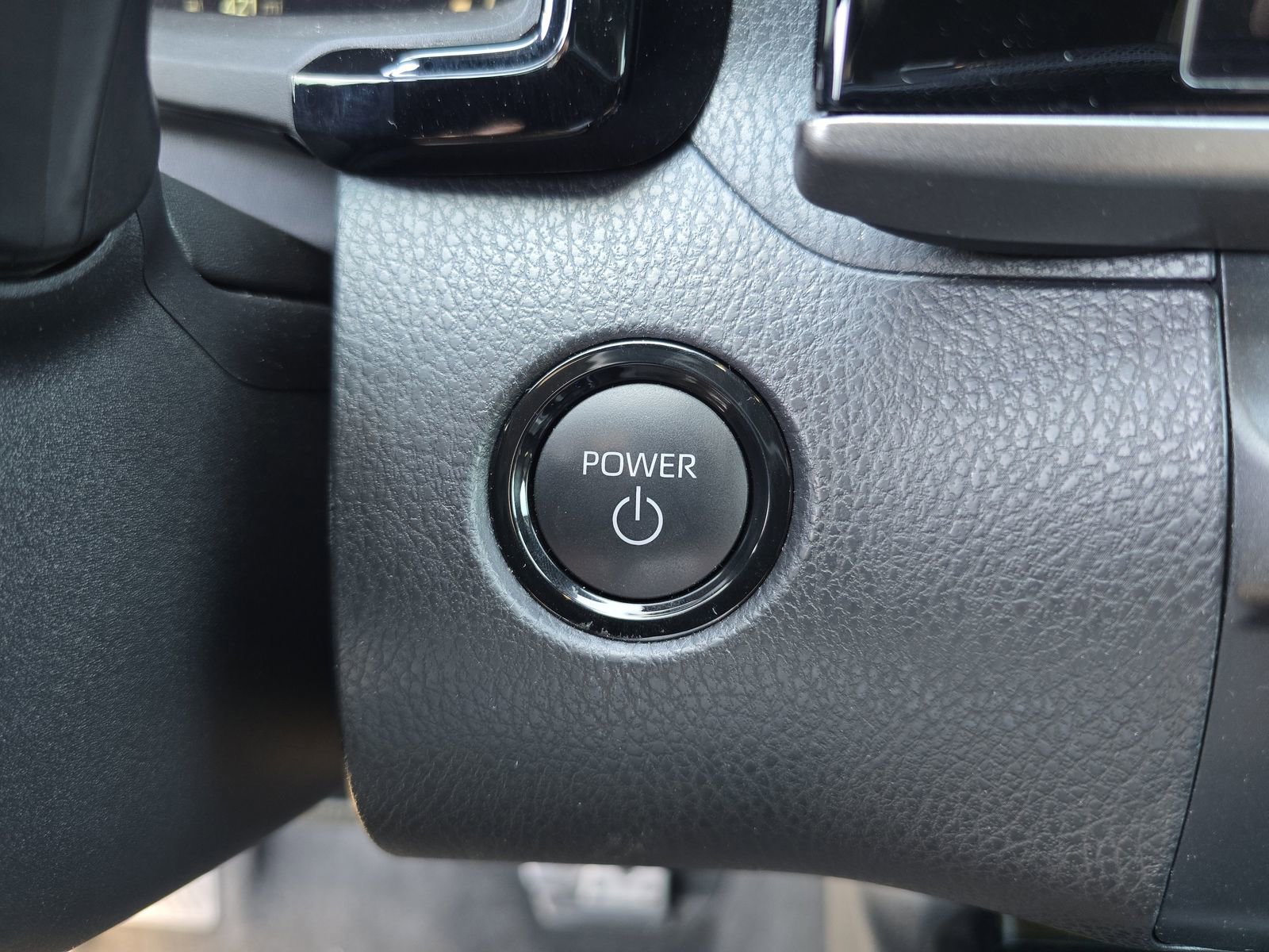 Used 2025 Toyota Camry SE w/ Multimedia Upgrade Package FWD image 25