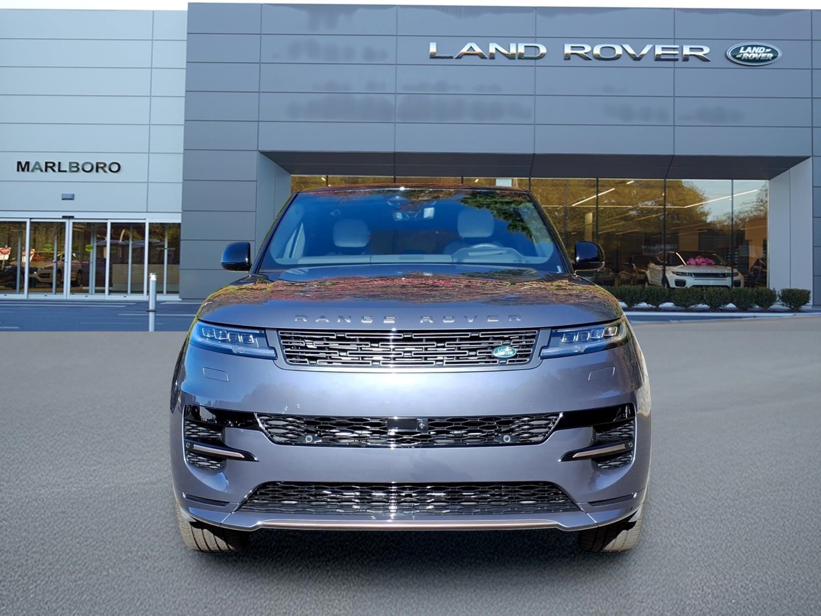 New 2027 Land Rover Range Rover Sport Dynamic SE AWD/4WD image 8