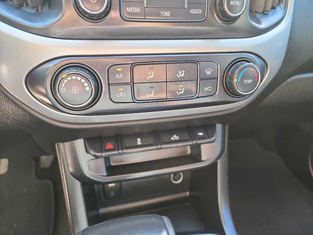 Used 2017 Chevrolet Colorado LT RWD image 28