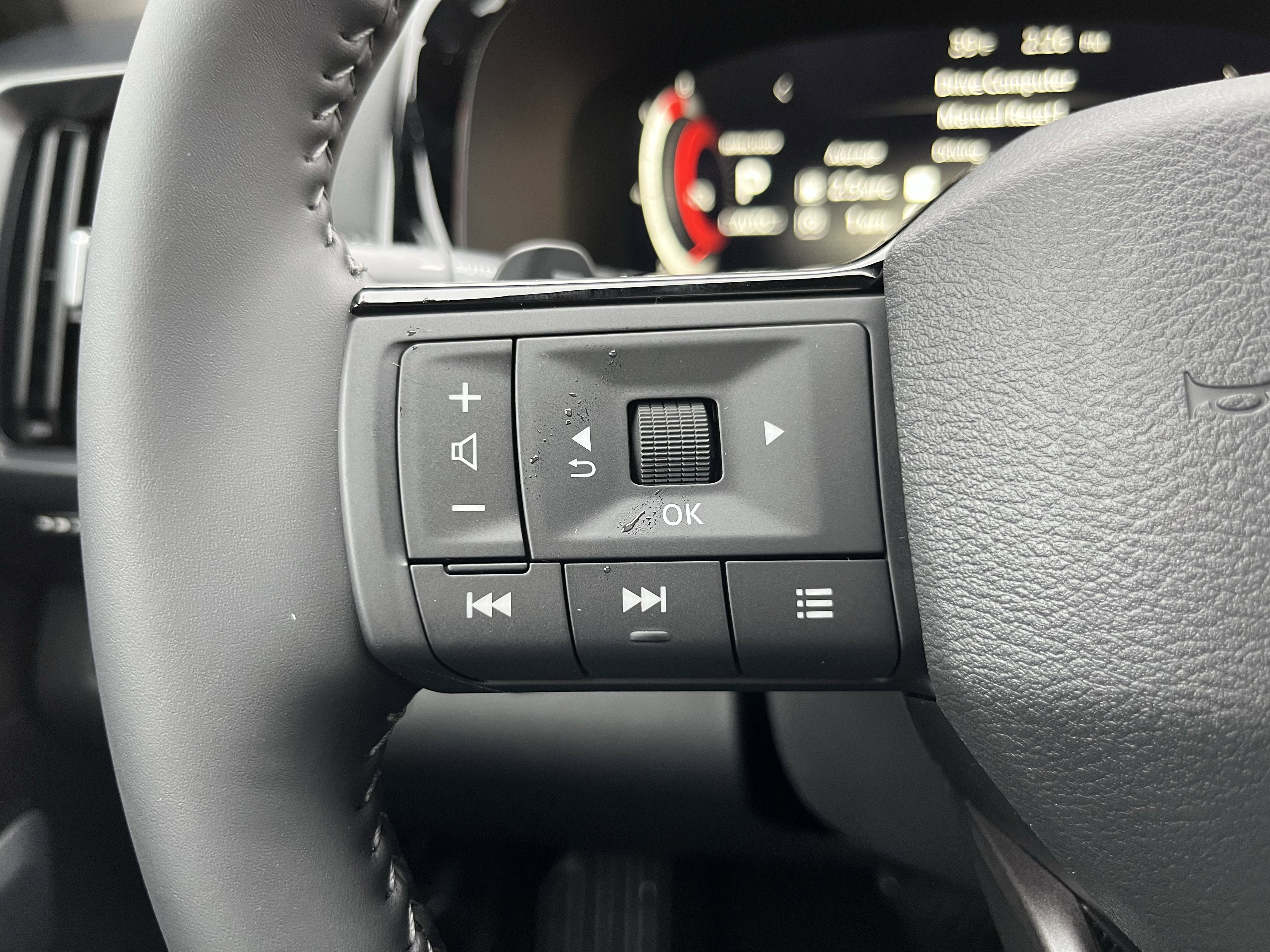 New 2026 Nissan Pathfinder SL w/ SL Premium Package image 23