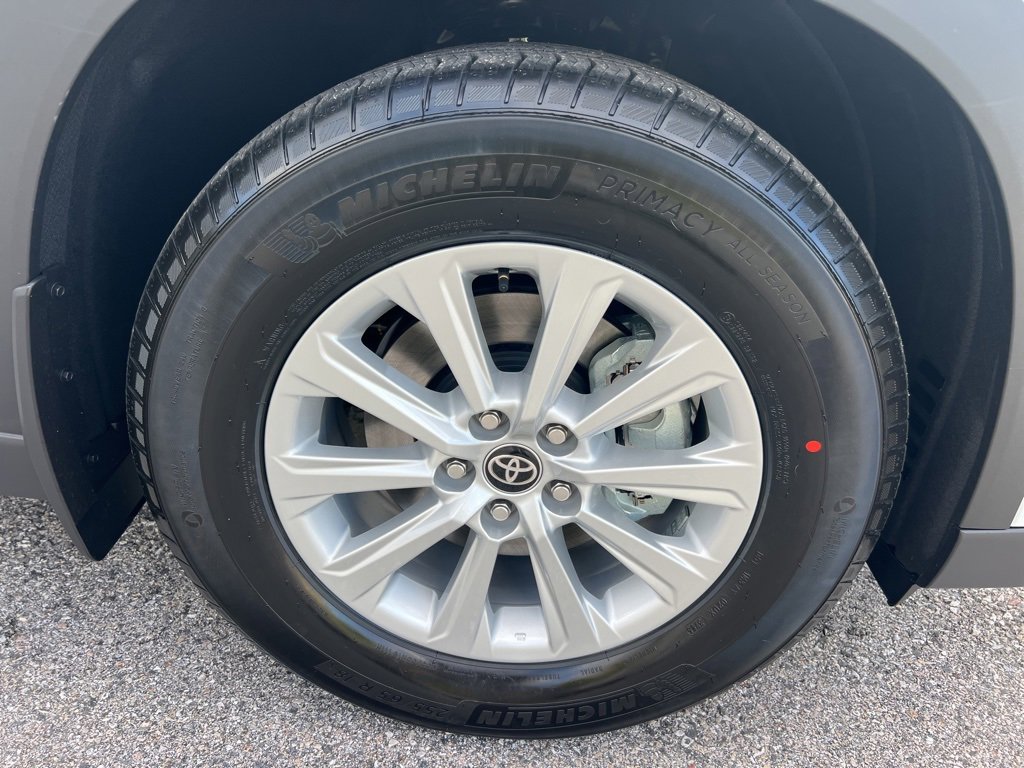 New 2026 Toyota Grand Highlander AWD image 15