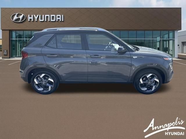 Certified 2026 Hyundai Venue SEL image 6