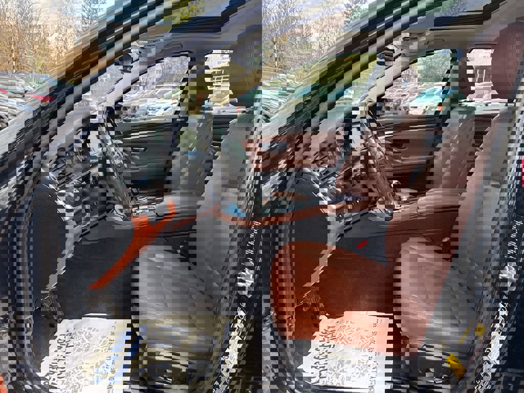 Used 2014 BMW 528i xDrive Sedan image 22