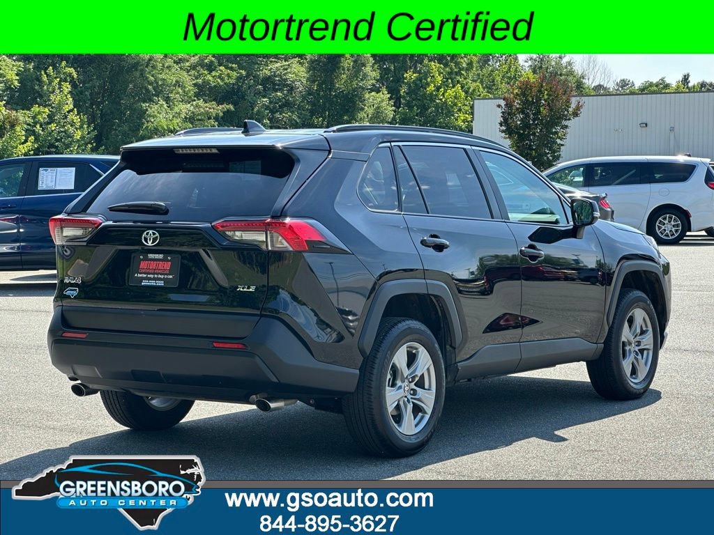 Used 2025 Toyota RAV4 XLE FWD image 8