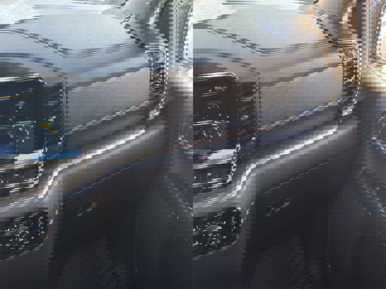 Used 2024 Chevrolet Silverado 1500 RST image 15