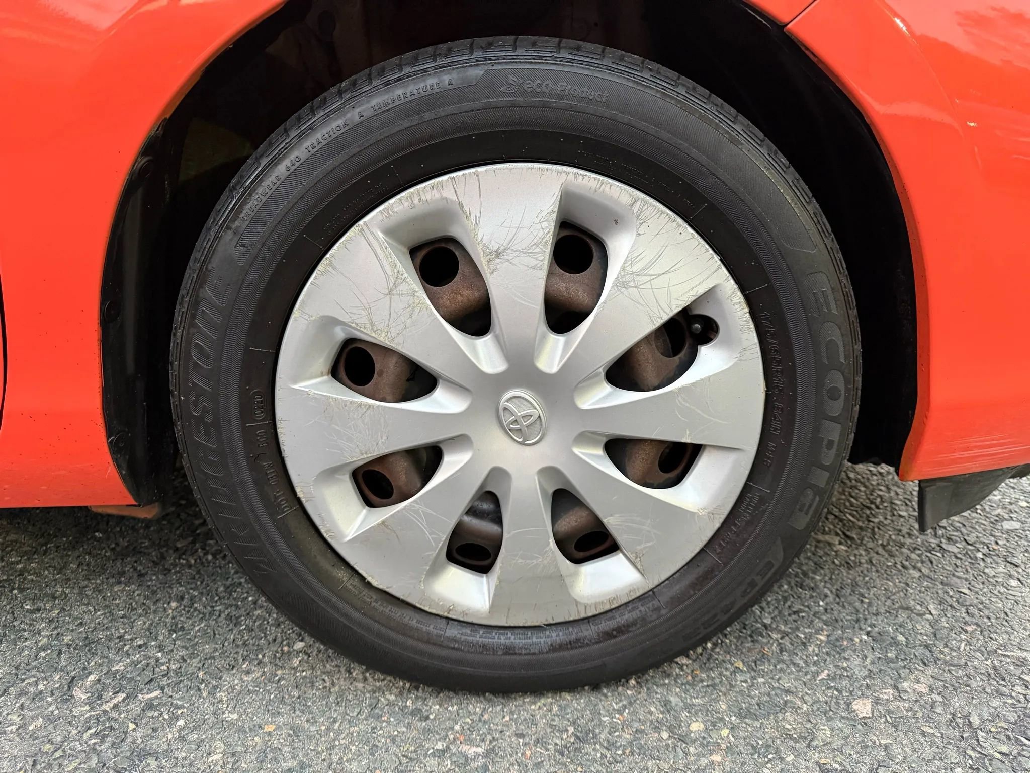 Used 2013 Toyota Prius C Two image 9