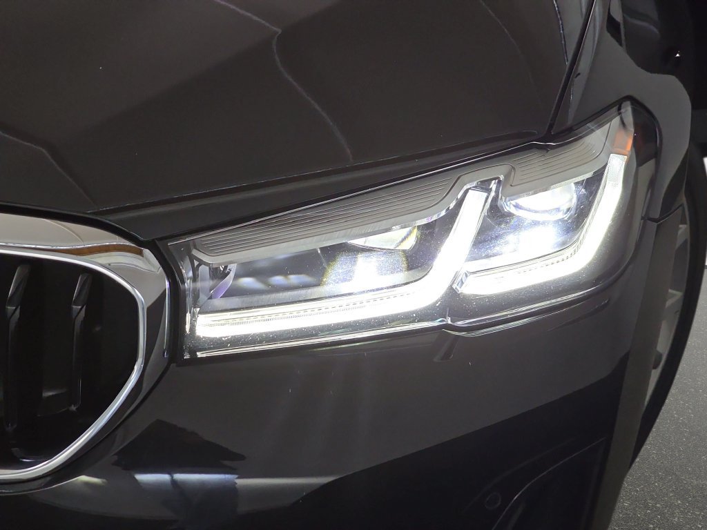 Used 2021 BMW 530e RWD image 32
