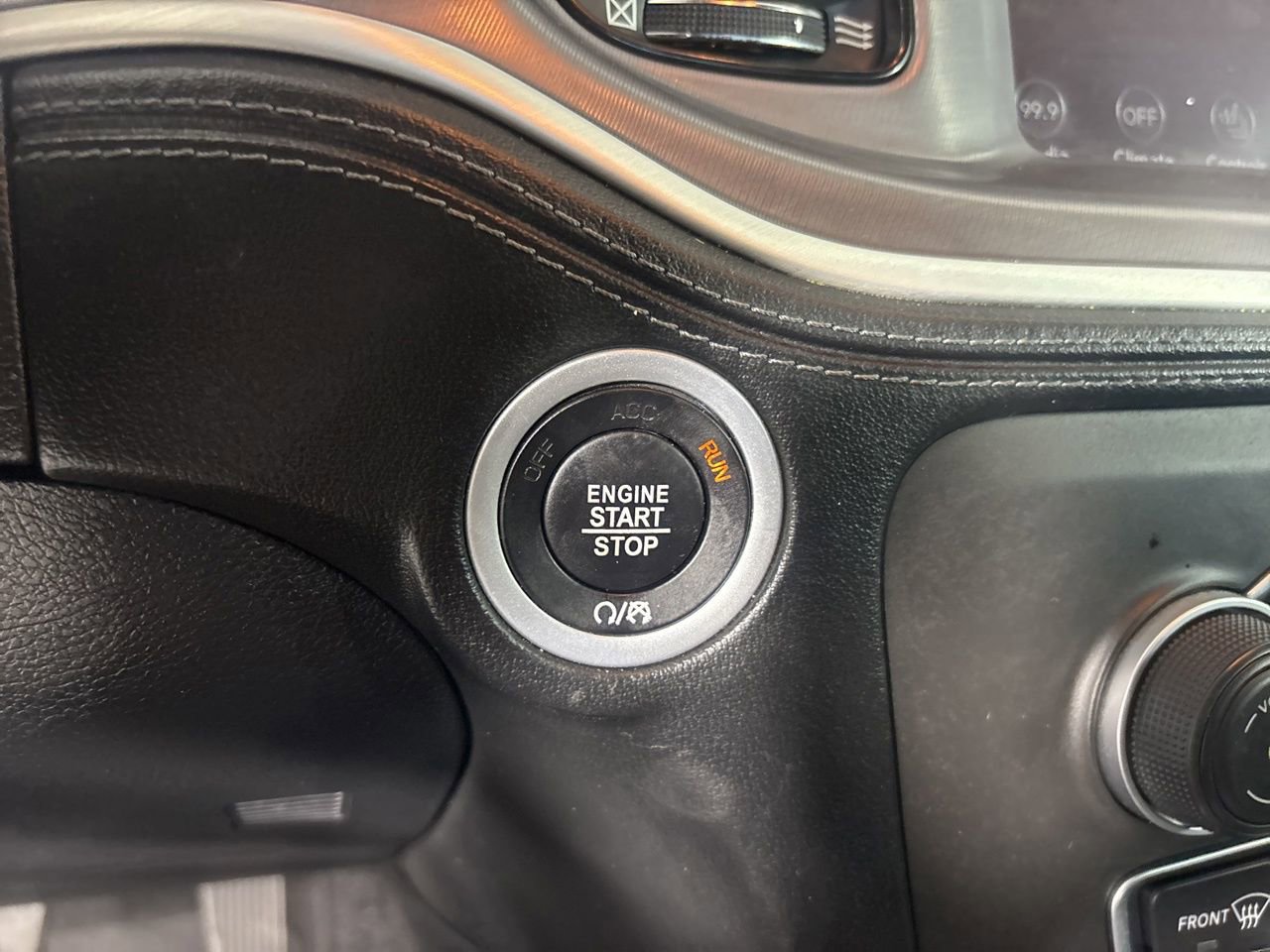 Used 2022 Dodge Charger SXT w/ Plus Group image 19