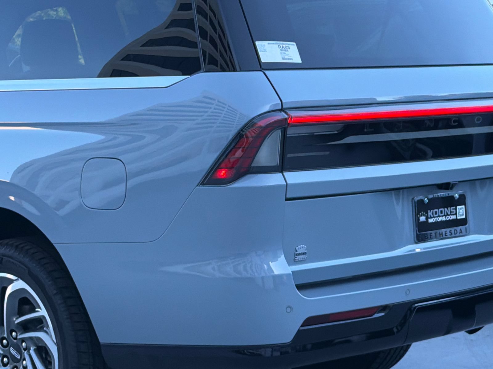 New 2026 Lincoln Navigator L Reserve AWD/4WD image 7