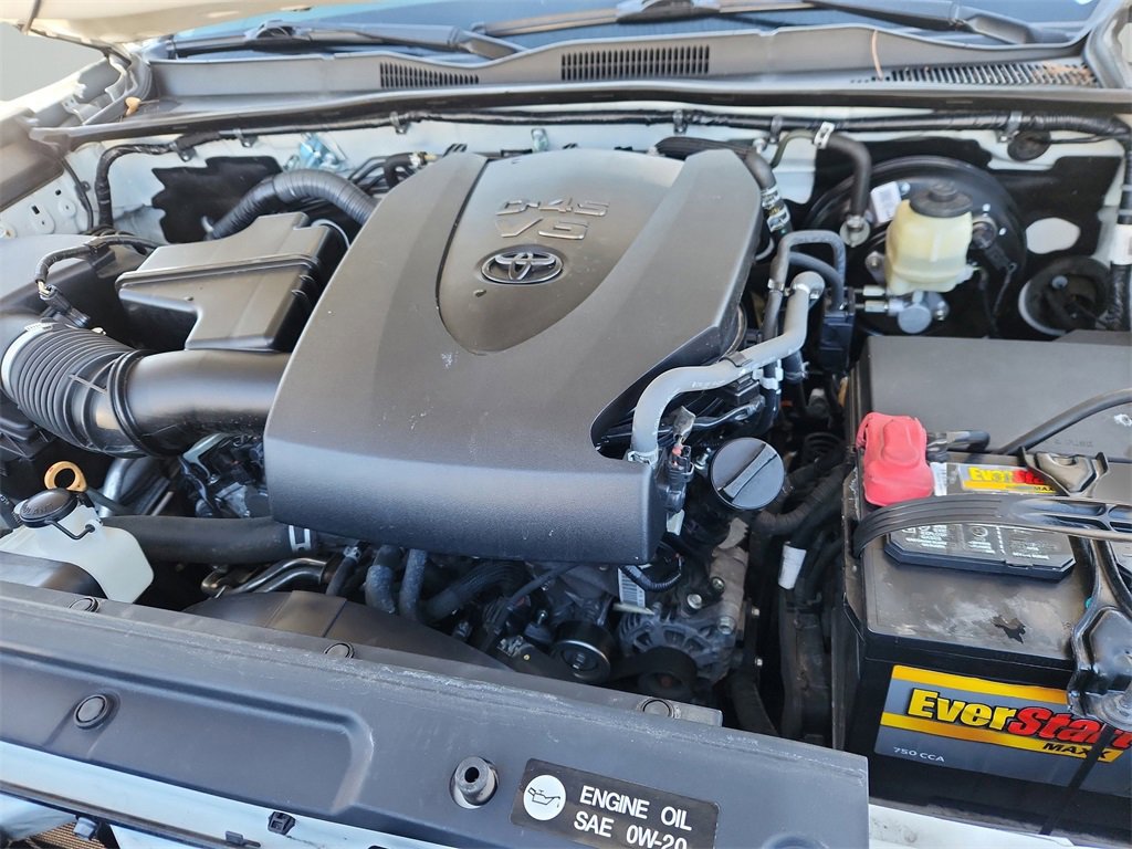 Used 2017 Toyota Tacoma SR5 image 17