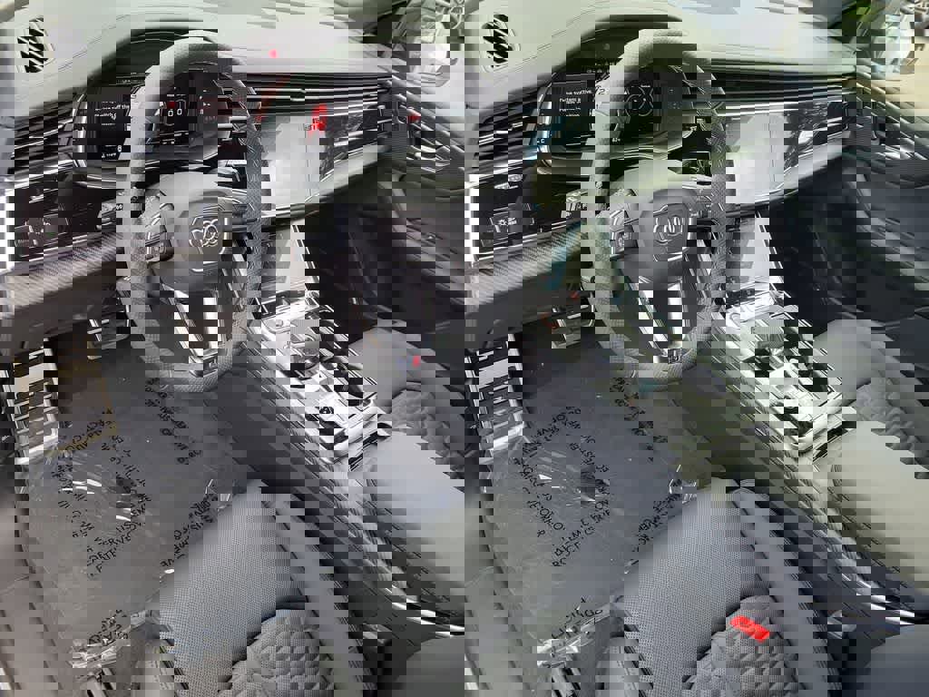 New 2026 Audi RS Q8 performance image 10